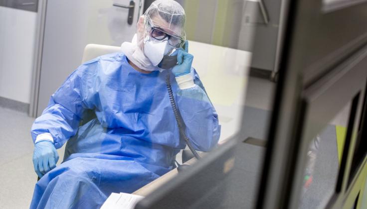 Santaros klinikų karštuose taškuose dirbančių medikų kasdienybės fotogalerija